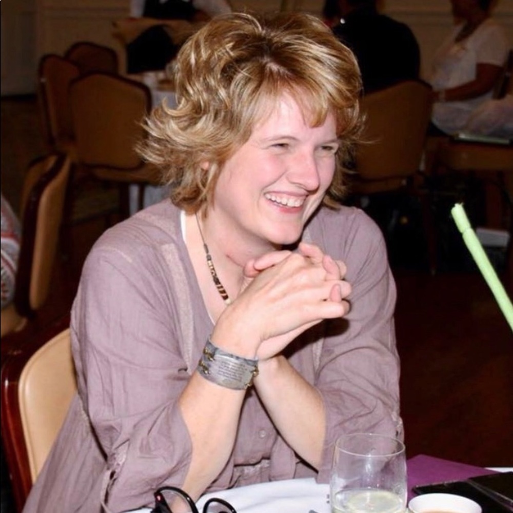 Meet your Posher, Brenda